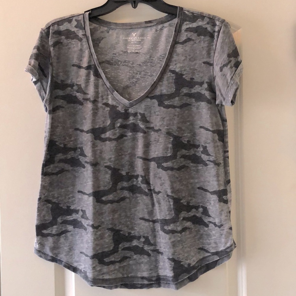 AMERICAN EAGLE CAMO T SHIRT